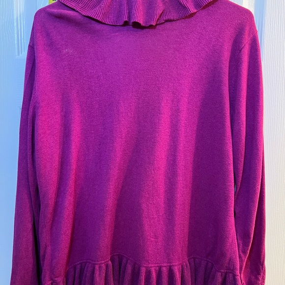 WOMEN'S RUFFLE SWEATER - Picture 5 of 12